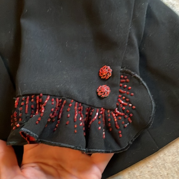 Stunningly beautiful Red trim & red dazzling beaded blazer/jacket✨ - Picture 4 of 15